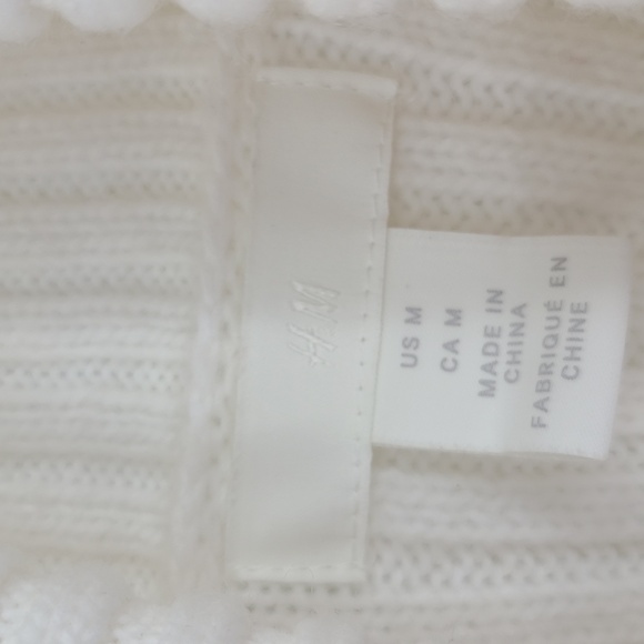 H&M Medium Cream ribbed Long wide sleeve turtleneck sweater winter cozy cute - Picture 2 of 4